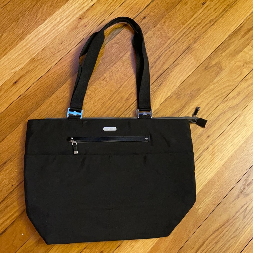 Baggallini Black Nylon Tote